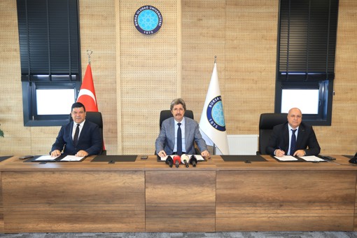 BUÜ’den KKTC üniversitesine akademik destek
