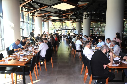 Rektör Yılmaz, başarılı akademisyenlerle buluşmaya devam ediyor