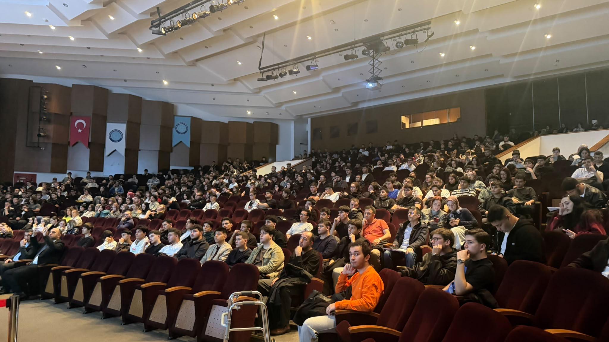 Teknik Bilimler MYO Yeni Öğrencilerimize Yönelik Oryantasyon Eğitimi Düzenlendi