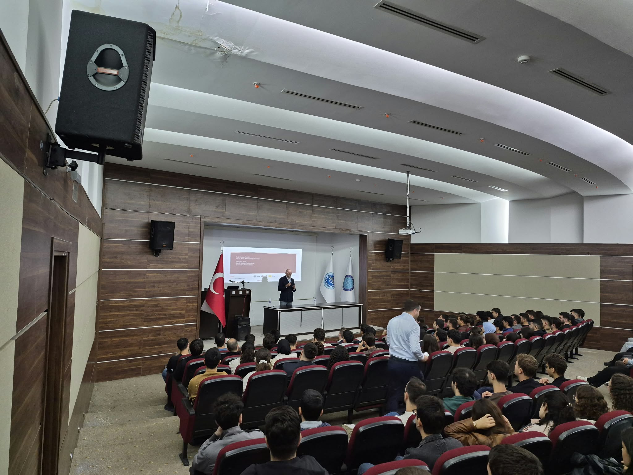 Bursa Uludağ Üniversitesi Mühendislik Fakültesi Otomotiv Mühendisliği Bölümü Açılış Dersini Gerçekleştirdi