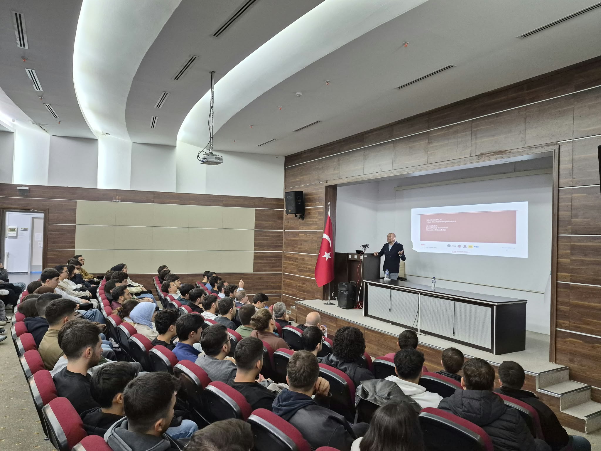 Bursa Uludağ Üniversitesi Mühendislik Fakültesi Otomotiv Mühendisliği Bölümü Açılış Dersini Gerçekleştirdi