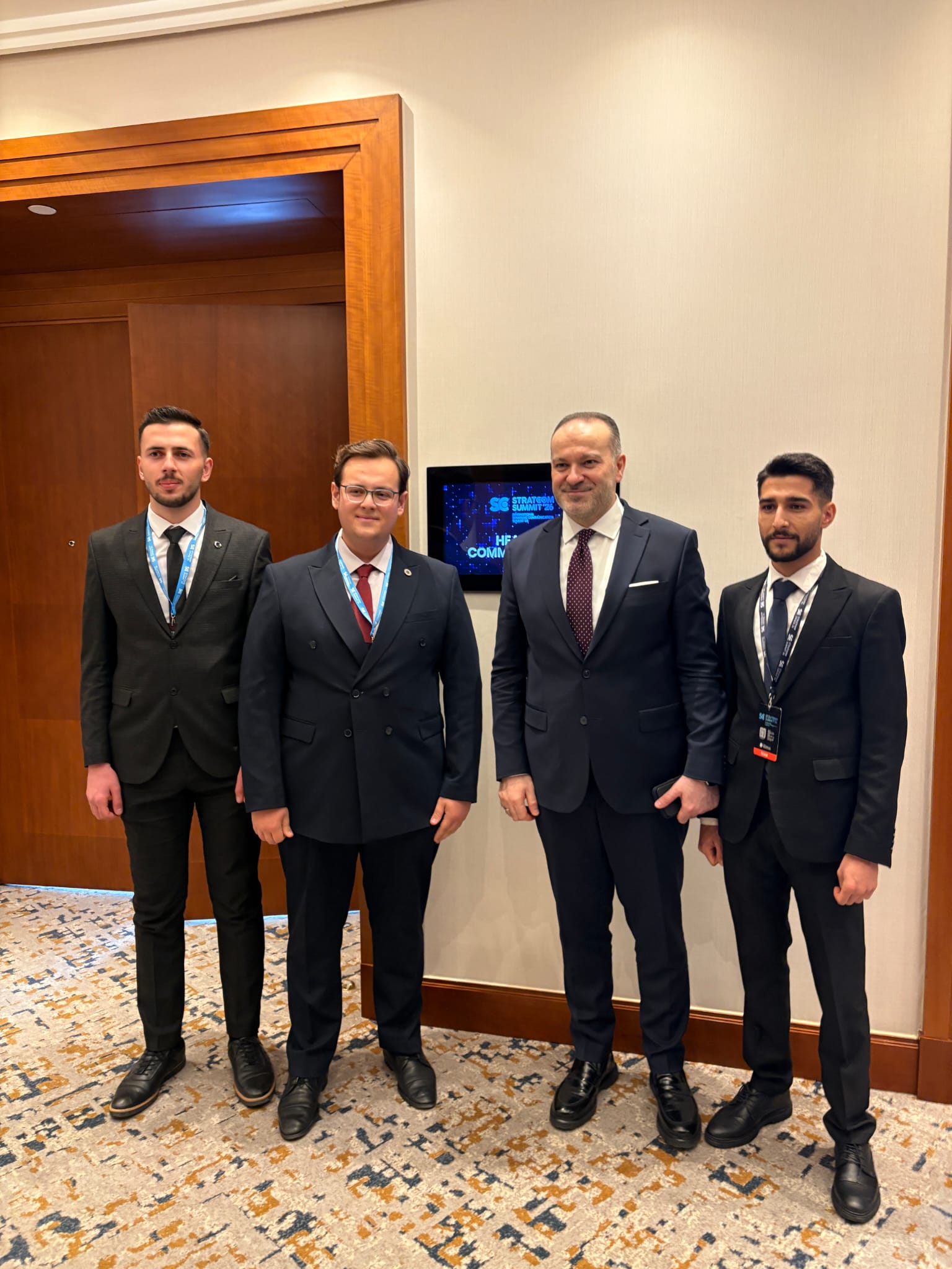 307405ce-66da-46a0-ae89-487ce3215b4e! ?? 