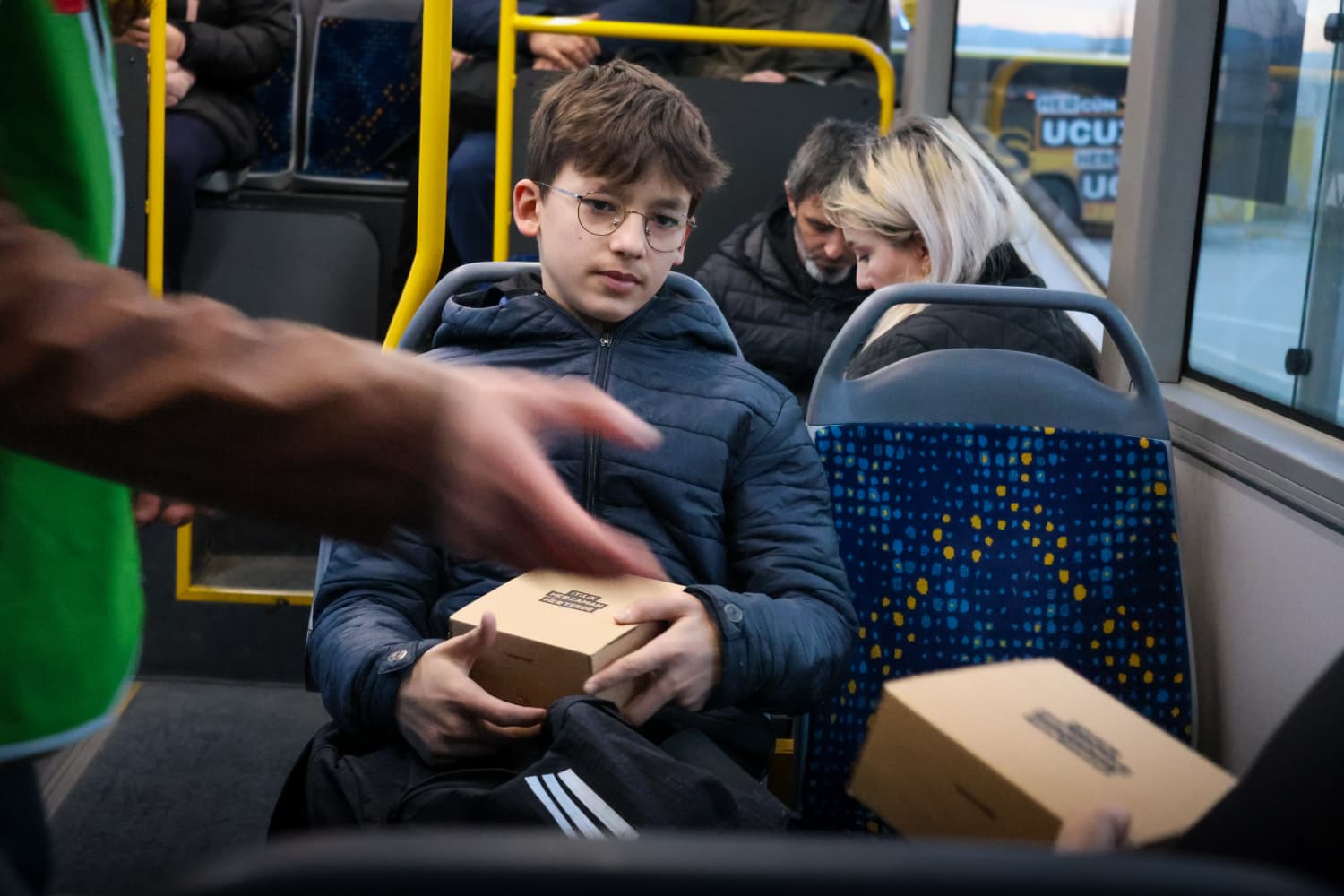 18906b4a-0ccf-44df-988a-35130cc76c6d! ?? 