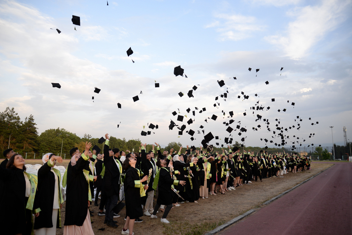 dosyalar/ziraat/Mezuniyet%20T%C3%B6reni/2023/2023_1.jpg