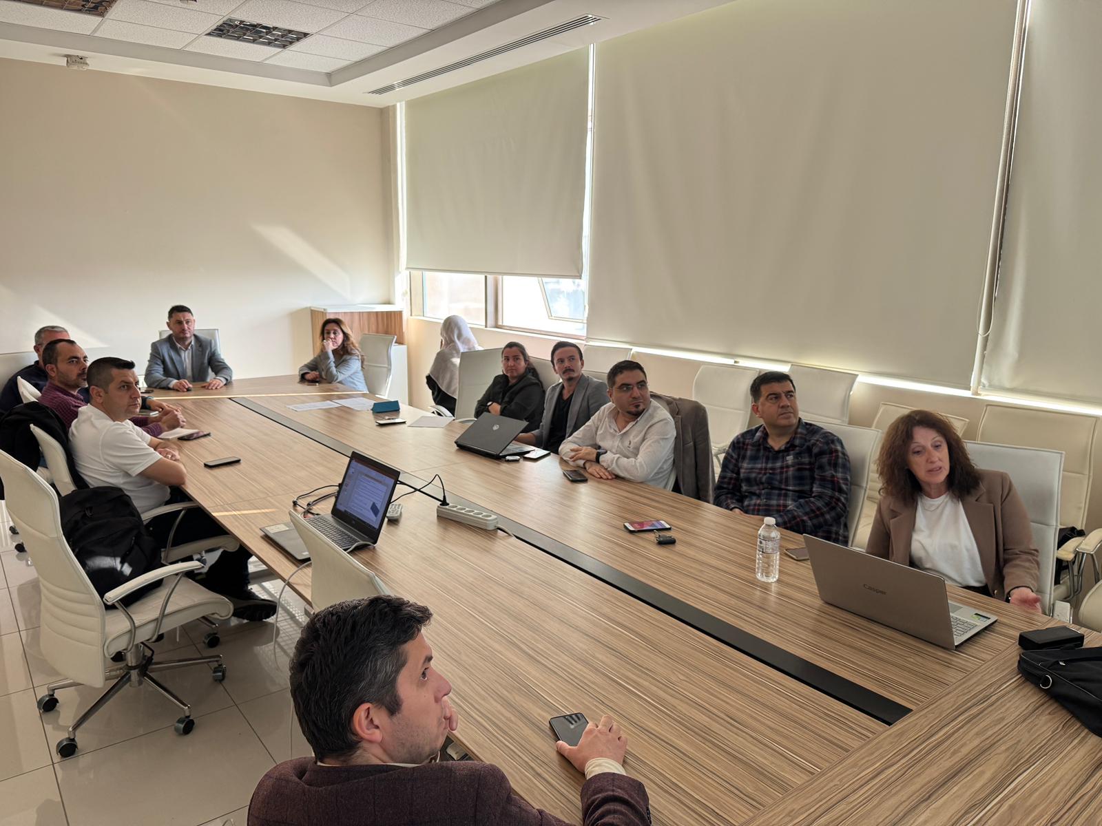 ddb7870c-b235-49db-a56d-265e1a5b176f! ?? 