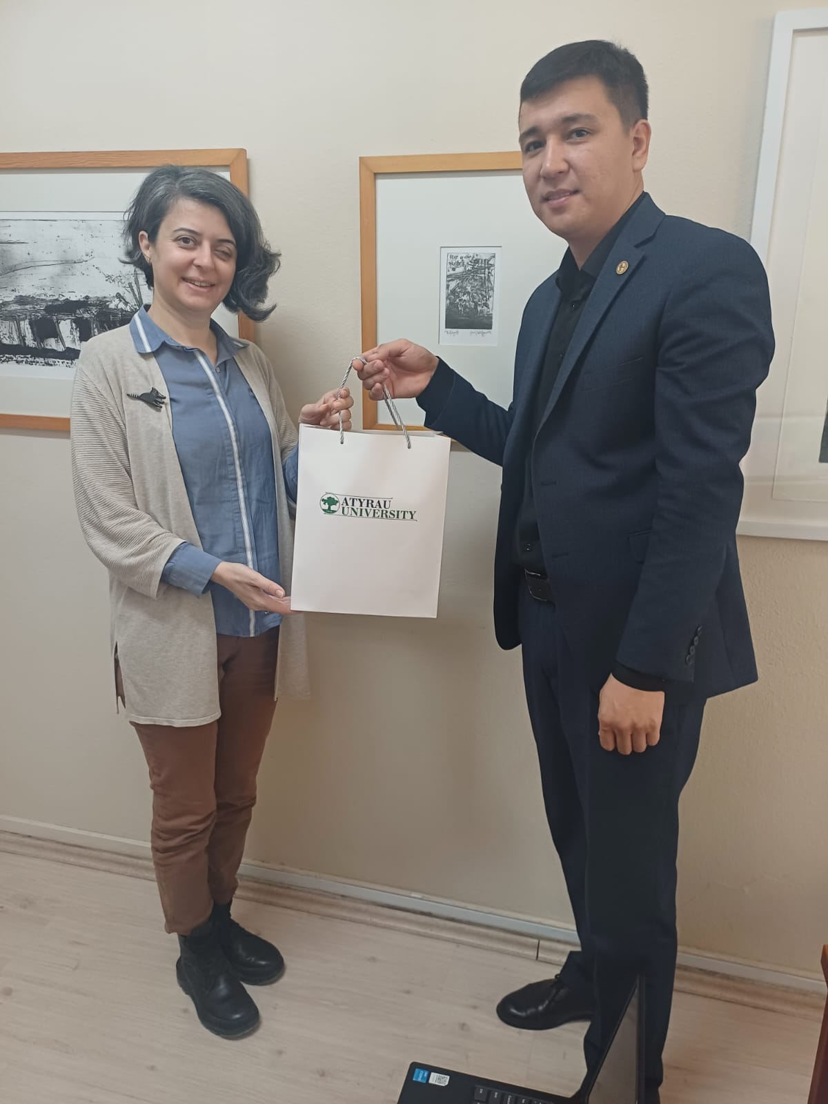 837dca79-2567-4654-9b30-98fac66520a8! ?? 