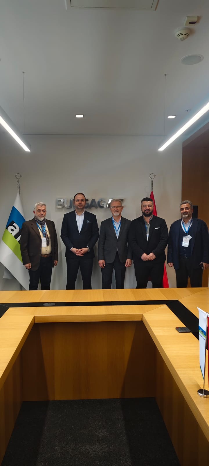 b7e3cf33-021f-4076-a826-01b13ea7d10b! ?? 