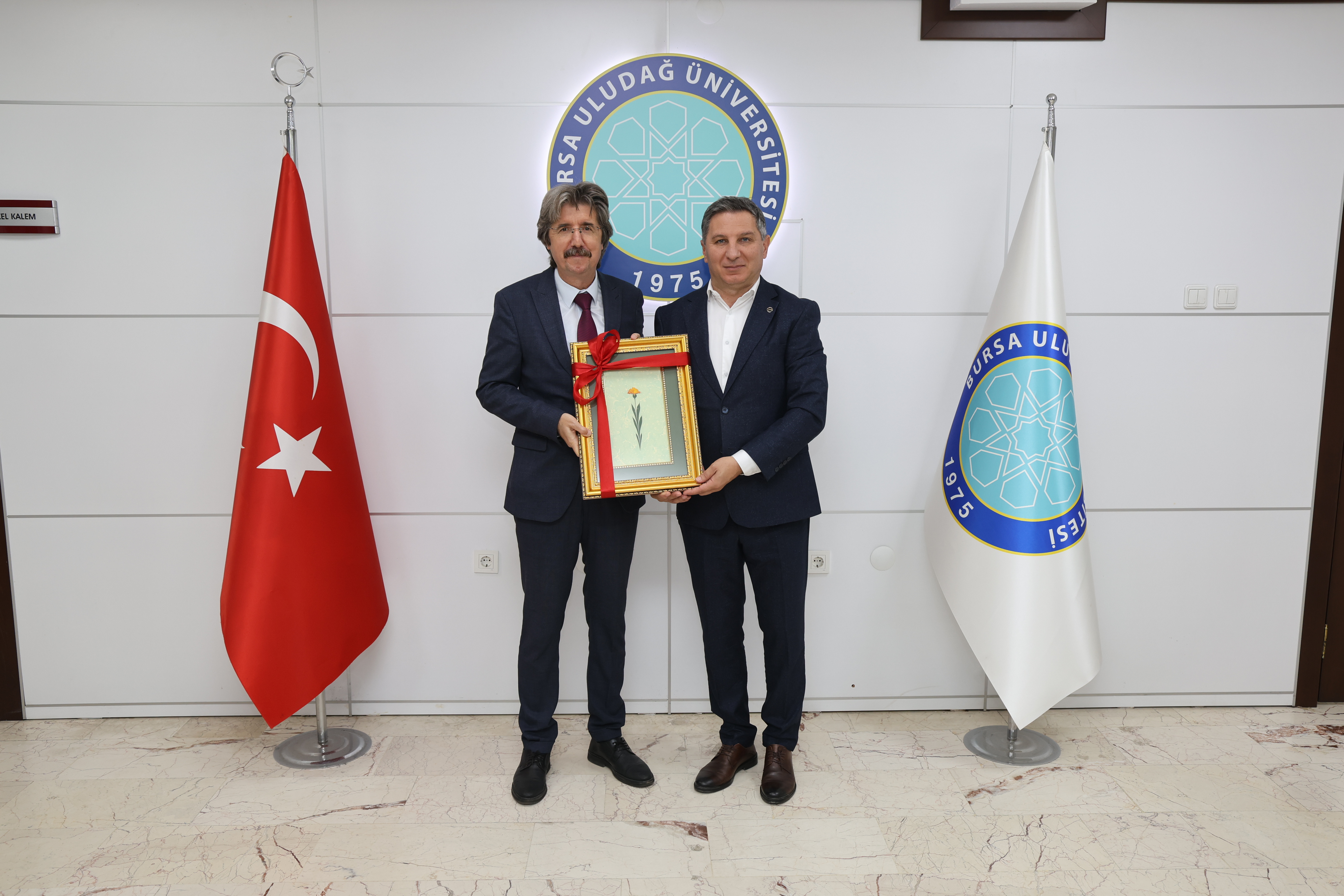 20251016125033241BUU_9877! ?? 